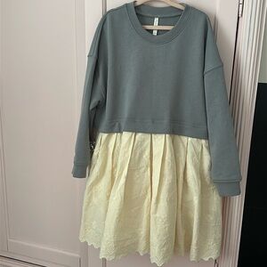 Adorable girls dress!